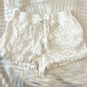 Tgla | White Lace Women Shorts